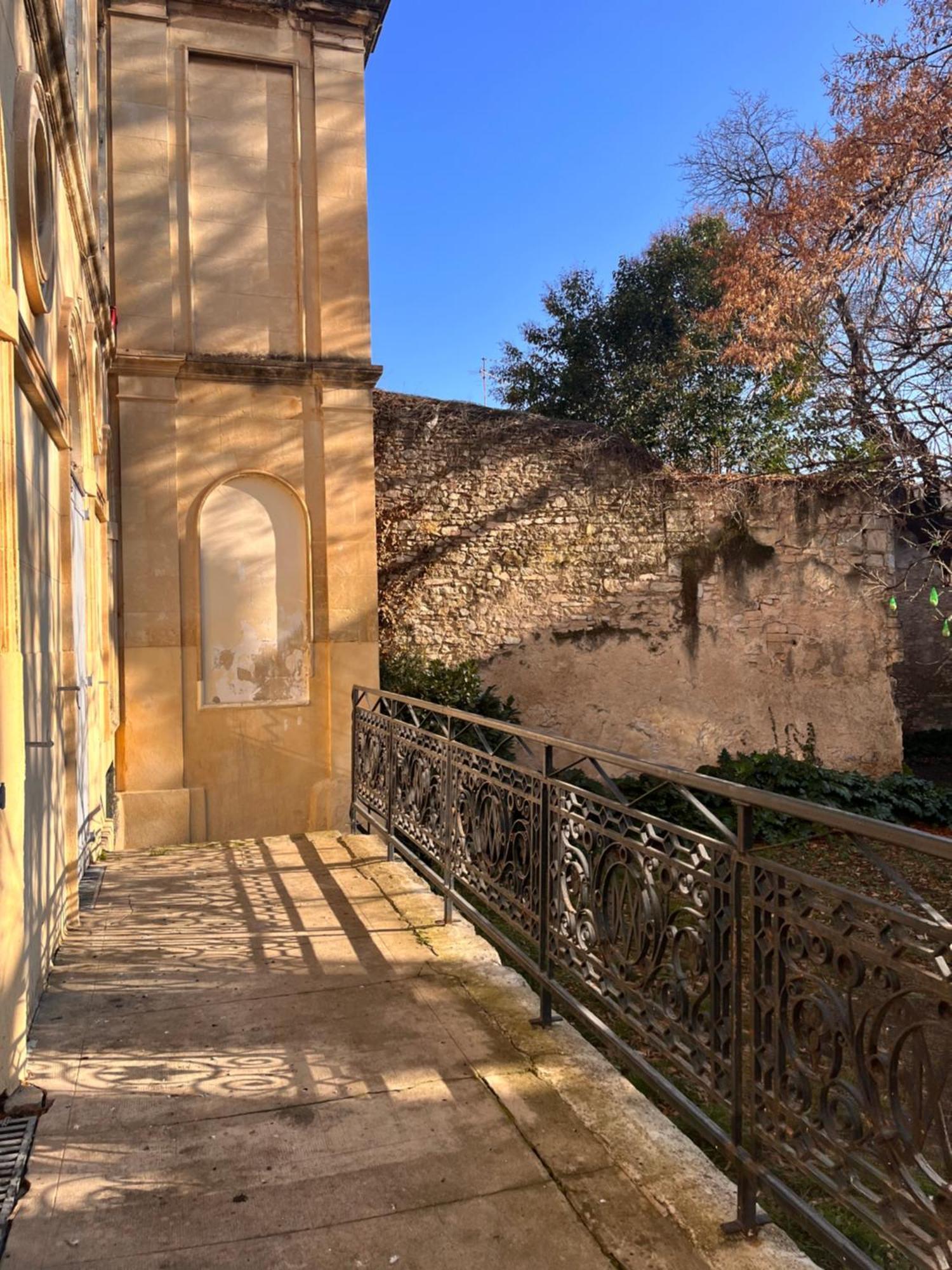 Le Des Carmes Apartment